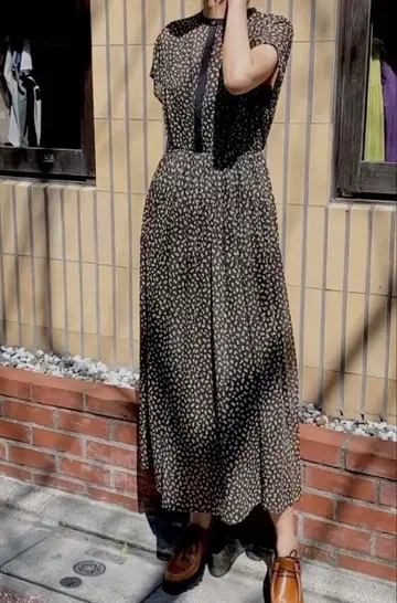 오드리앤존와드 양류 쉬폰 허리 턱 시어 원피스