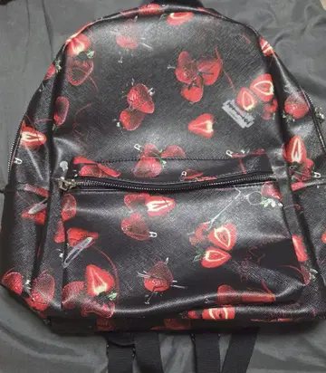 TRAVAS TOKYO 딸기 무늬 백팩