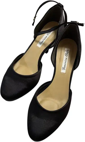 스트랩 블랙 하이힐 240