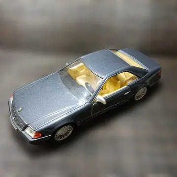 메르세데스 벤츠 SL클래스 1/18 스케일