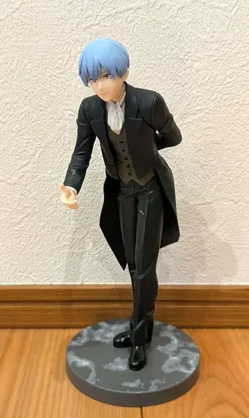 장송의 프리렌 피규어 포리치에서 힘멜