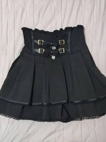 리즈리사 LIZLISA 2단 리본 벨트 치마바지 블랙 양산형