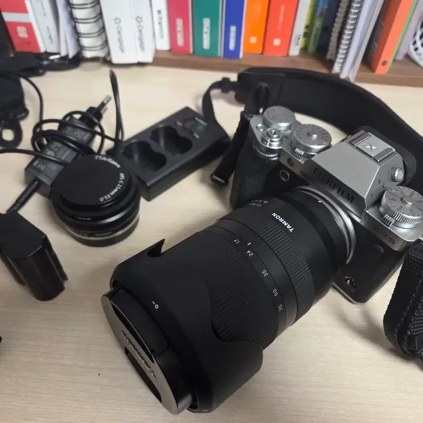 후지필름 X-T5 미러리스 카메라+탐론1770+티티아티산25mm f2