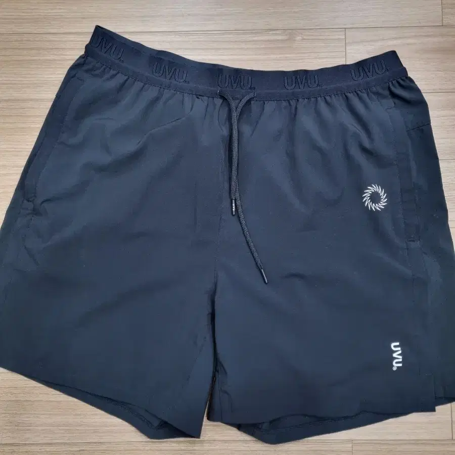 UVU Half Tight 2.0 Black on Bunjang Global Site.