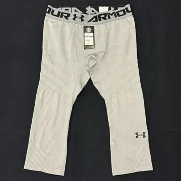 새상품 정가 8800엔 UNDER ARMOUR 히트기어 스패츠 레깅스