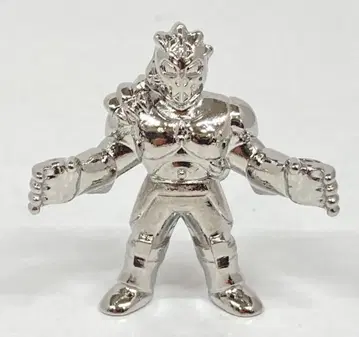 반다이 8/다이캐스트 킨케시 지 오메가맨 (은도금 ver.)