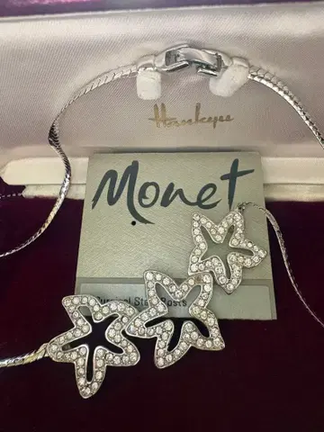 Monet 별 모양 크리스탈 목걸이