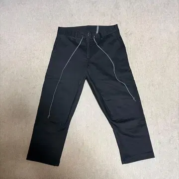 카즈유키 쿠마가이 어태치먼트 조거 크롭 팬츠