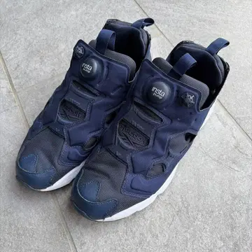 리복 인스타펌프 퓨리 26.5cm 남성용 네이비 스니커즈