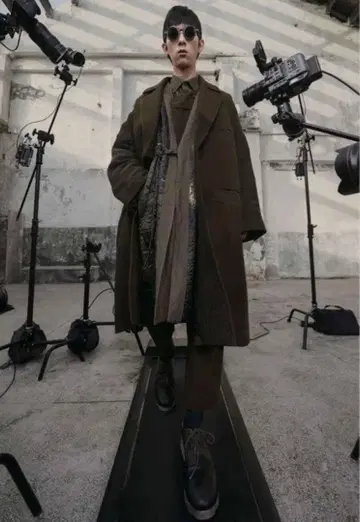 ZIGGY CHEN 21AW REVERSIBLE ROBE 코트