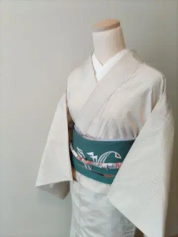 츠무기 코몬 베이지 계열 세밀 격자 순수 실크 기모노 히토에