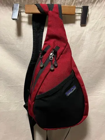 컨디션 최상 patagonia 구형 아톰 S8 바디백 원숄더백