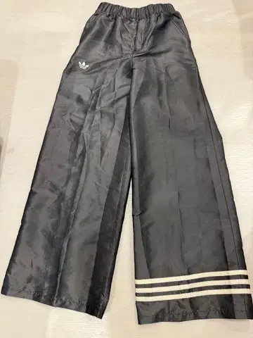 adidas 오리지널스 와이드 팬츠 차콜 그레이 사이즈 xs
