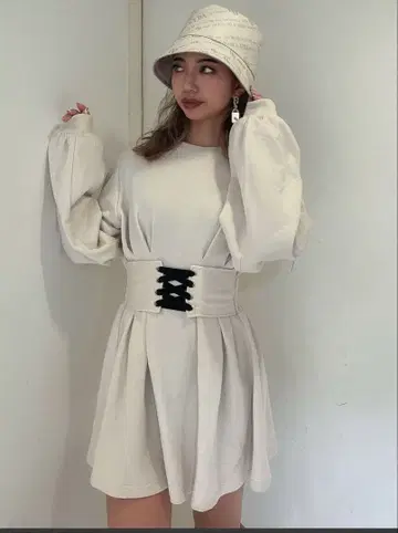 GYDA 투웨이 코르셋 플레어 맨투맨 원피스