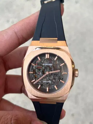 D1 MILANO 스켈레톤 손목시계