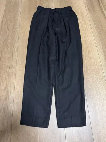 마카웨어 페그탑 이지 플란넬 슬랙스 사이즈 1 블랙