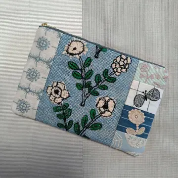 미나 페르호넨 & 점과 선 무늬 제작소 핸드메이드 파우치