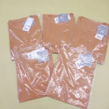 유니클로 마메쿠로구치 시어 크루넥 T 5장 묶음 판매 미사용품