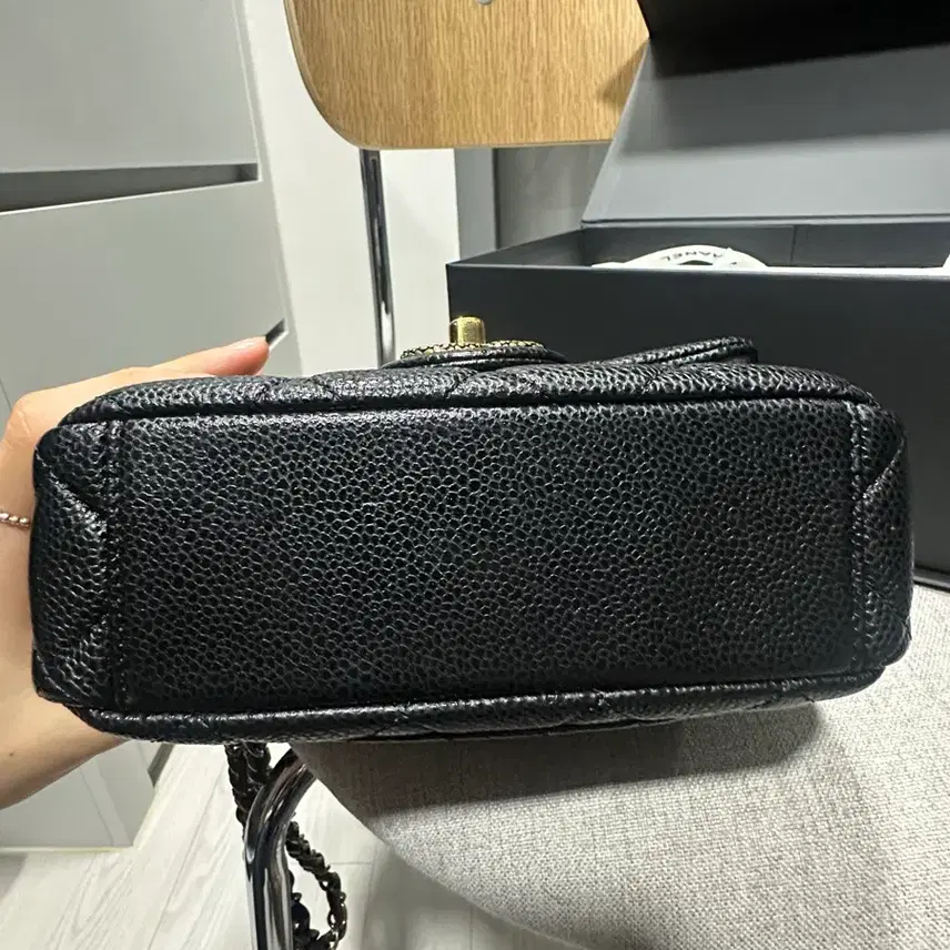 샤넬 미니 플립백 사진 3