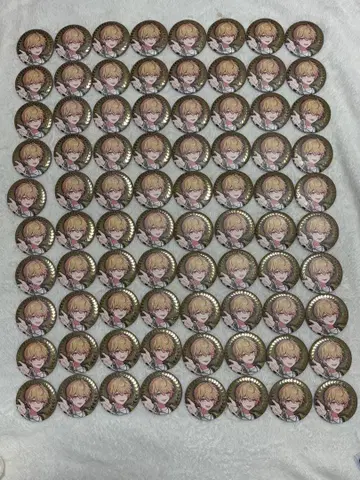 시쿠포니 미코토 100만 명 기념 캔뱃지