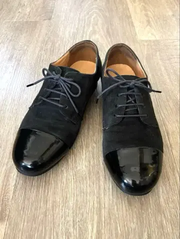 아듀 트리스테 가죽 신발 블랙 M 스웨이드 x 에나멜