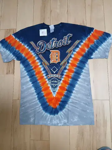 미사용 새상품 디트로이트 타이거즈 타이 다이 T셔츠 XL MLB