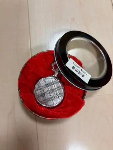 AKB48 회중시계 실버 케이스 포함 마에다 아츠코