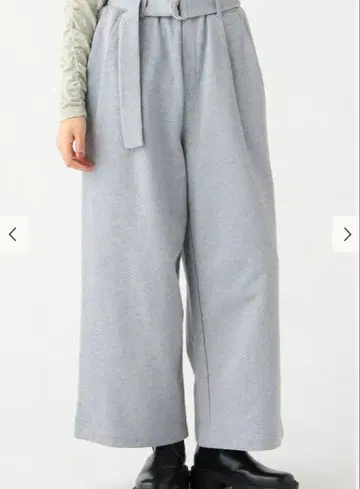 BEAMS HEART 벨트 포함 스웨트 팬츠