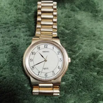 SEIKO spirit 쿼츠 손목시계 골드