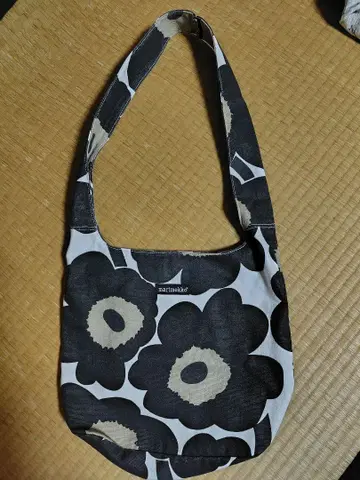 marimekko 꽃무늬 숄더백