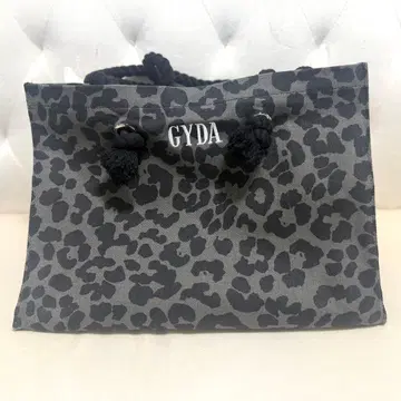 GYDA 레오파드 무늬 로프 토트백 L 사이즈
