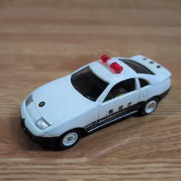 모터 토미카 닛산 페어레이디 Z 순찰차