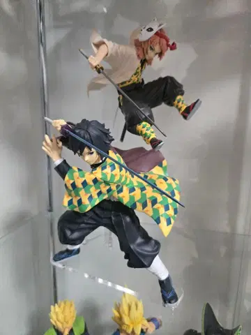 귀멸의 칼날 토미오카 기유 사비토 세트