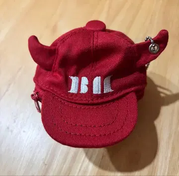 BABYMONSTER 캡 참 빨간색