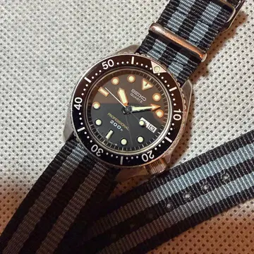 SEIKO 세이코 다이버 블랙 다이얼 쿼츠 중고품