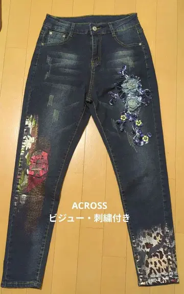 [ ACROSS ] 비쥬 자수 스키니 데님