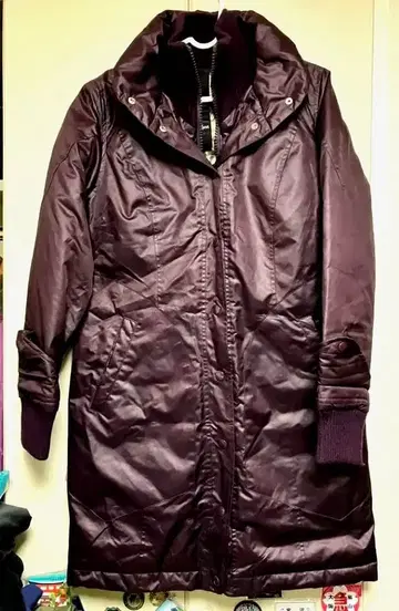 바락 BARAK 팥색 롱 코트