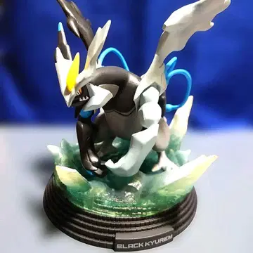 블랙큐렘 오버 드라이브 피규어