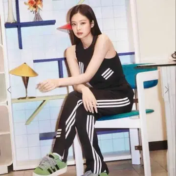 adidas originals 살로펫 올인원 제니 착용 모델