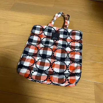 미나 페르호넨 토스트백 tambourine 체크