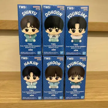 TWS From PLEDIS ENTERTAINMENT 앉아 피규어