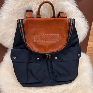 정가 13.6만 극미품 페리지 15/54 소리조 백팩 네이비 x 브라운