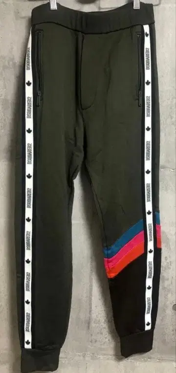 [ 새상품급 ] 디스퀘어드 Dsquared2 사이드 라인 트랙 팬츠