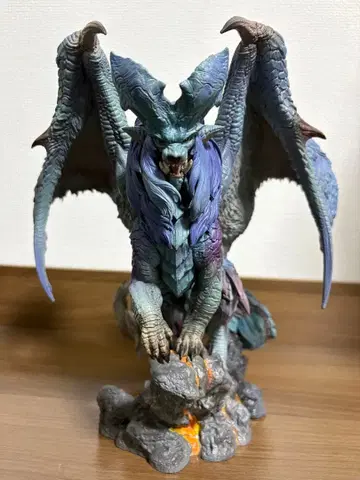 나나테스카토리 CFB 크리에이터즈 모델 몬스터 헌터