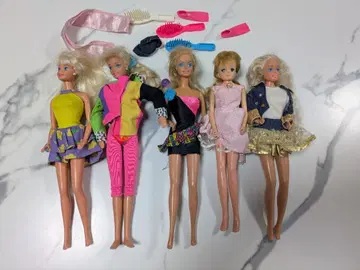 당시 물건 바비 인형 등 5체