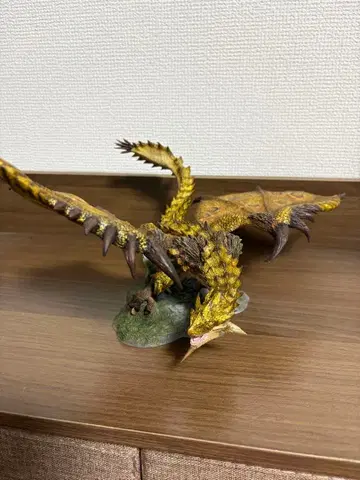 리오레이아 희귀종 CFB 크리에이터즈 모델 몬스터 헌터