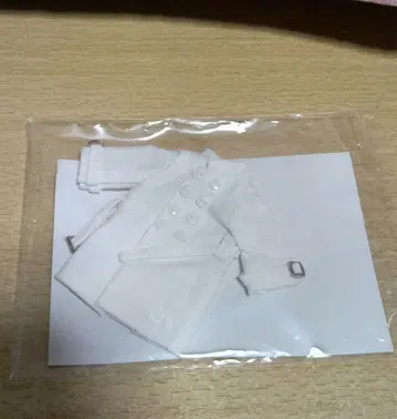 오비츠11 트렌드 코트 화이트 넨도로이드돌 딜러제 미사용