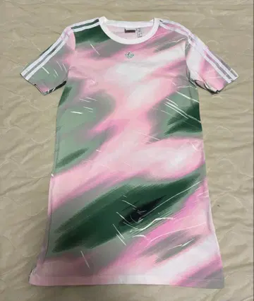 컨디션 최상 아디다스 T셔츠 보태니컬 무늬 여성용 XS