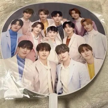 seventeen HARE 부채 전원