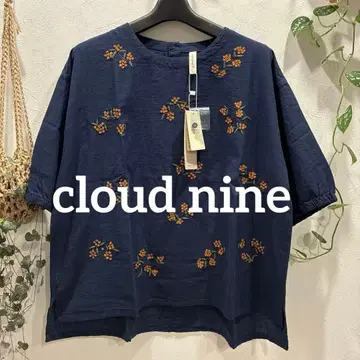 5월 6일까지 가격 인하 cloudnine 면린넨 네이비 자수 상의